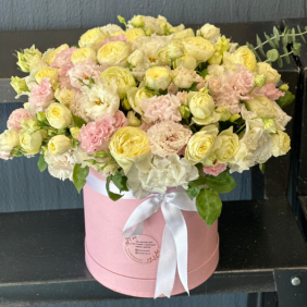  Antalya Florist Pink Lisianthus and Rose Stylish Arrangement