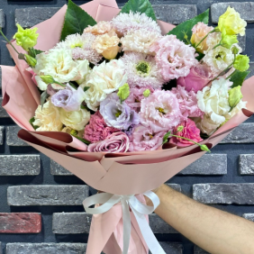  Antalya Florist Pink White Lisianthus Rose Bouquet